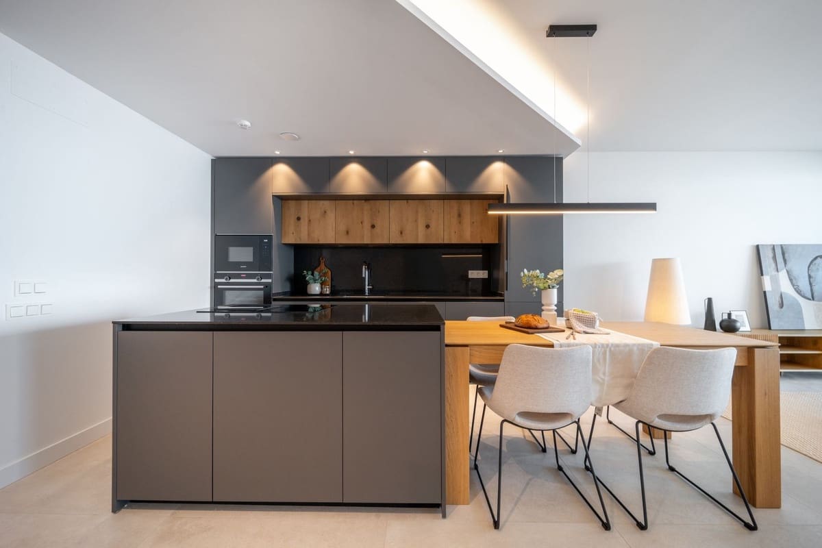 2 Zimmer Apartment zu verkaufen in Fuengirola mit Pool Garage - 995.000 € (Ref: 10073033)