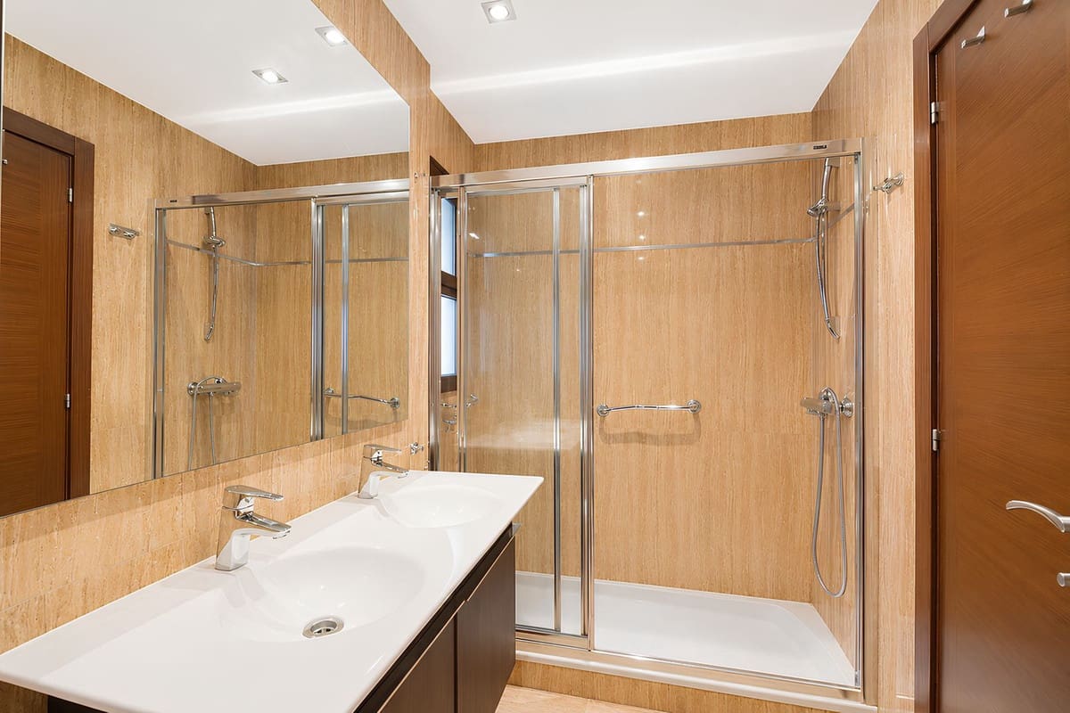 4 sypialnia Apartament na sprzedaż w Fuengirola z basenem garażem - 990 000 € (Ref: 10073034)