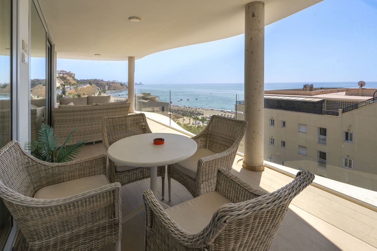 2 soverom Leilighet til salgs i Fuengirola med svømmebasseng garasje - € 1 199 000 (Ref: 10073037)