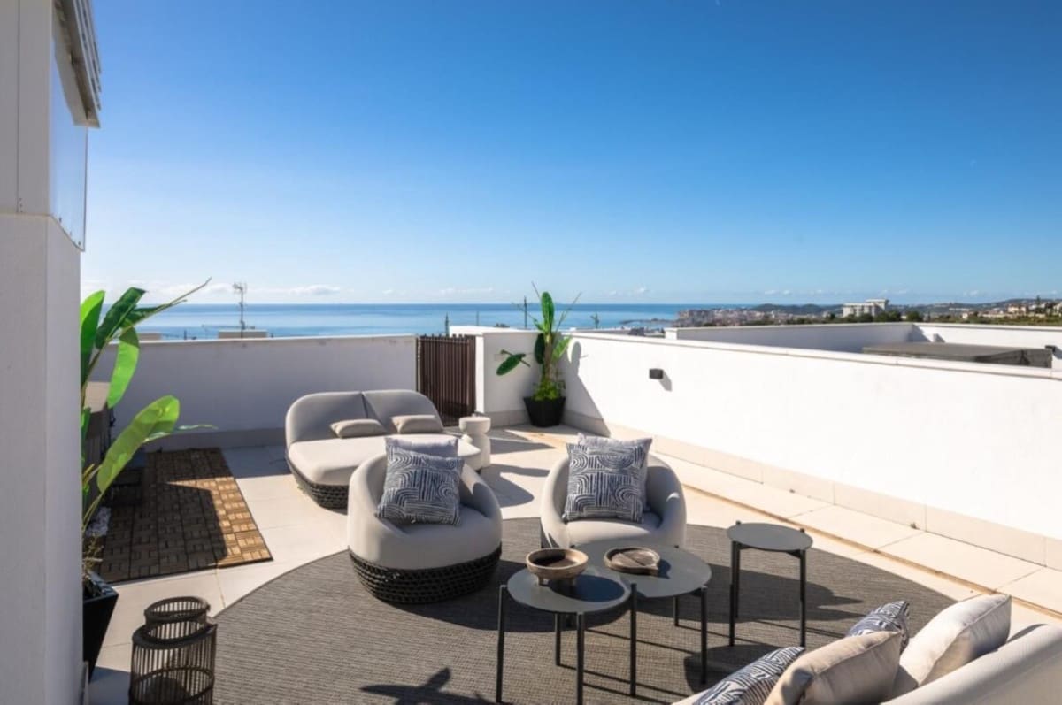 2 soveværelse Lejlighed til salg i Fuengirola med swimmingpool garage - € 1.100.000 (Ref: 10073038)