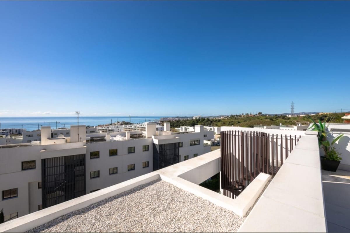 2 soveværelse Lejlighed til salg i Fuengirola med swimmingpool garage - € 1.100.000 (Ref: 10073038)