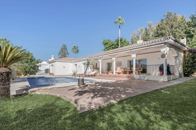 4 Zimmer Villa zu verkaufen in El Paraiso, Estepona mit Pool Garage - 1.695.000 € (Ref: 10073040)