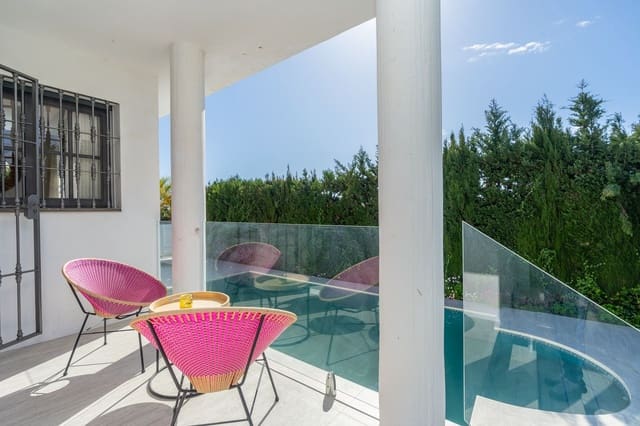 5 Zimmer Villa zu verkaufen in El Paraiso, Estepona mit Pool Garage - 1.600.000 € (Ref: 10073043)