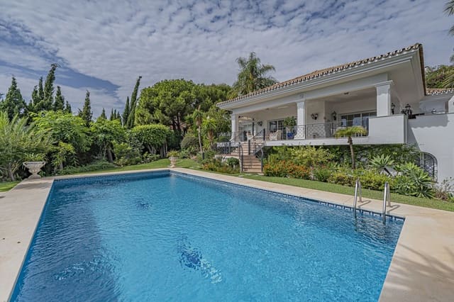4 Zimmer Villa zu verkaufen in El Paraiso, Estepona mit Pool Garage - 2.480.000 € (Ref: 10073045)