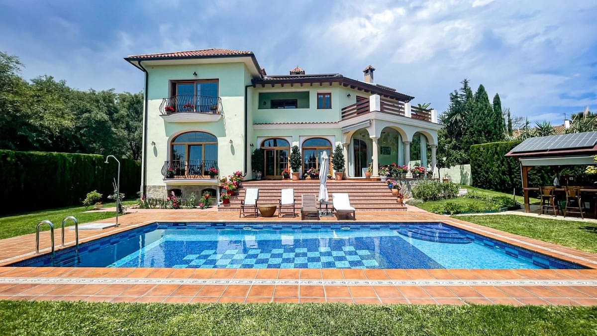 6 chambre Villa/Maison à vendre à El Rosario avec piscine - 2 490 000 € (Ref: 10073046)