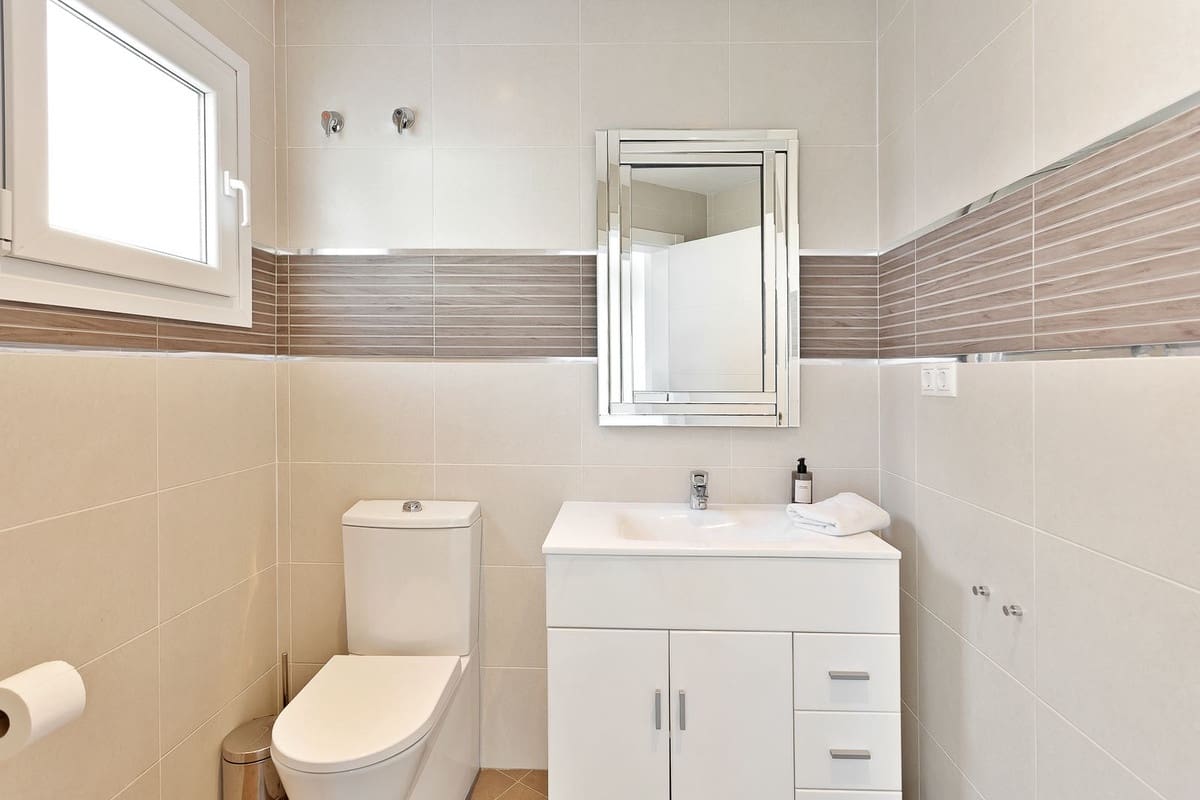 4 sypialnia Willa na sprzedaż w El Rosario z basenem garażem - 2 450 000 € (Ref: 10073047)
