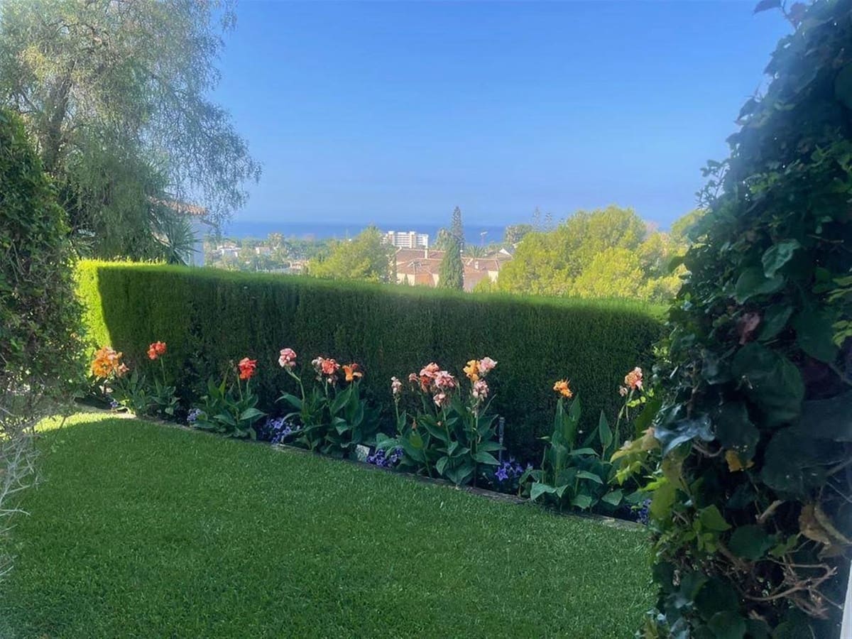 4 sypialnia Willa na sprzedaż w El Rosario z basenem garażem - 2 450 000 € (Ref: 10073047)