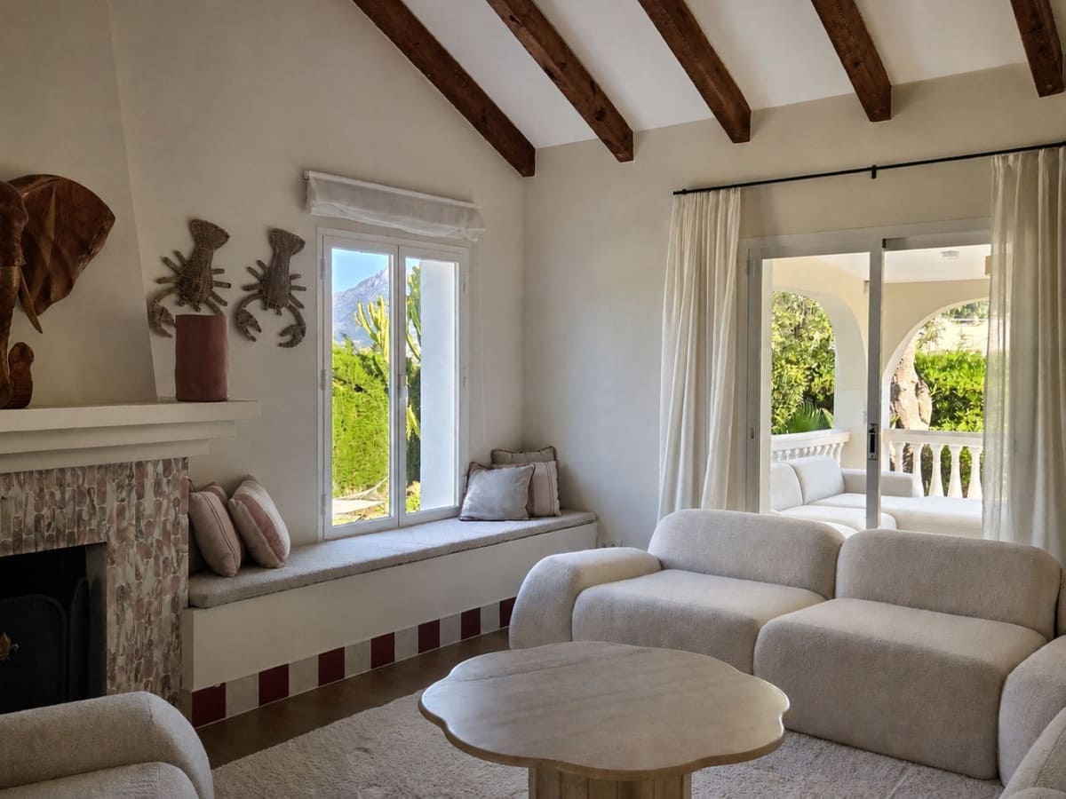 7 quarto Moradia para venda em El Rosario com piscina - 2 200 000 € (Ref: 10073048)