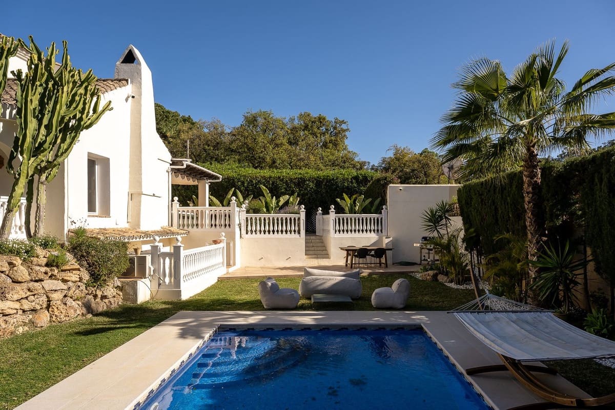 7 quarto Moradia para venda em El Rosario com piscina - 2 200 000 € (Ref: 10073048)