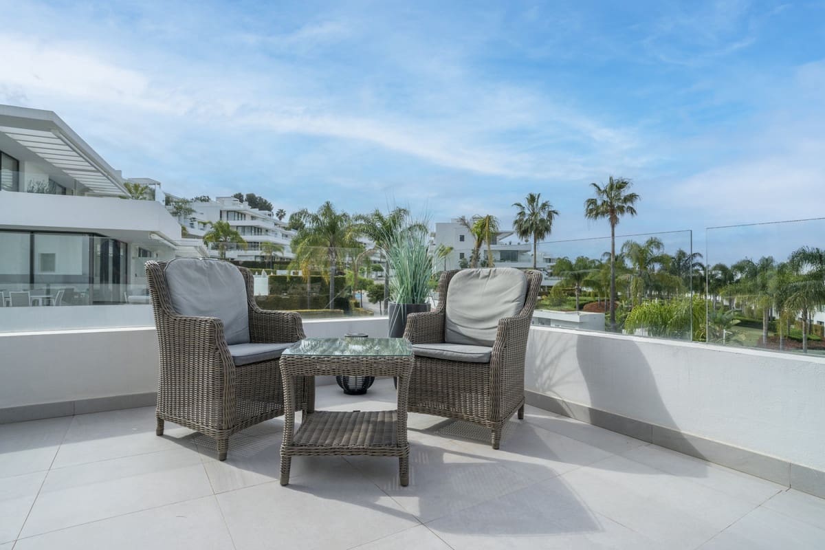 3 quarto Apartamento para venda em Atalaya-Isdabe com piscina garagem - 1 195 000 € (Ref: 10073051)