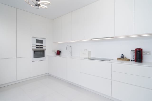 3 quarto Apartamento para venda em Atalaya-Isdabe, Estepona com piscina garagem - 1 195 000 € (Ref: 10073051)