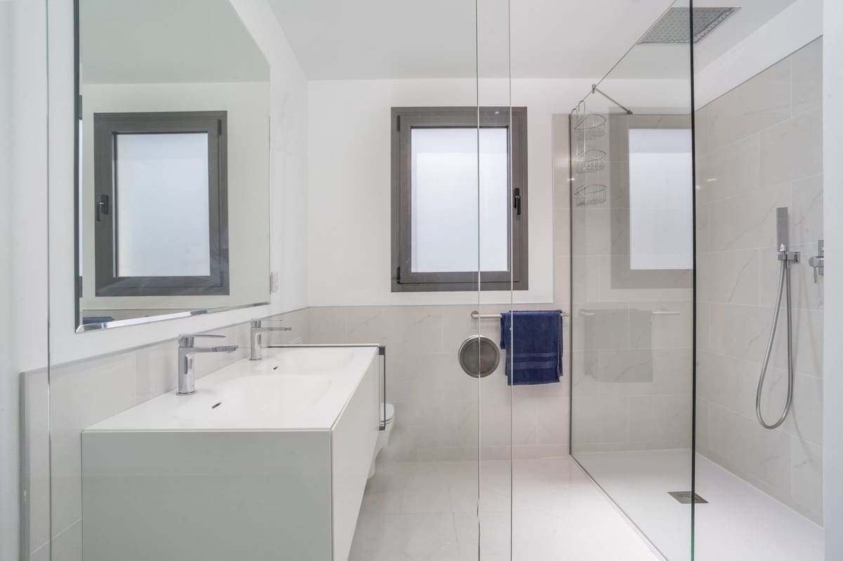 3 quarto Apartamento para venda em Atalaya-Isdabe com piscina garagem - 1 195 000 € (Ref: 10073051)