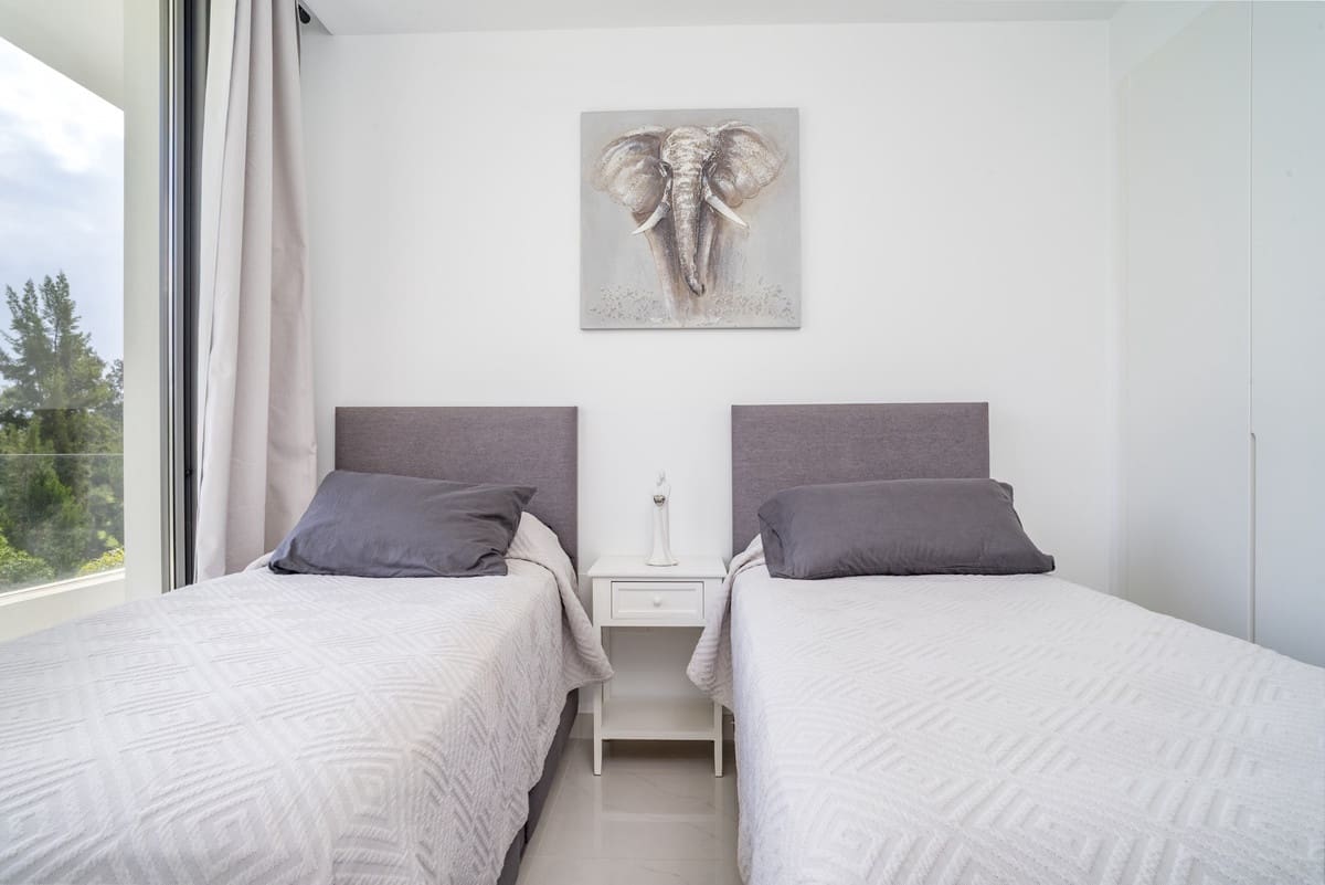 3 quarto Apartamento para venda em Atalaya-Isdabe com piscina garagem - 1 195 000 € (Ref: 10073051)