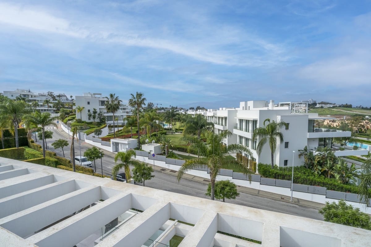 3 quarto Apartamento para venda em Atalaya-Isdabe com piscina garagem - 1 195 000 € (Ref: 10073051)