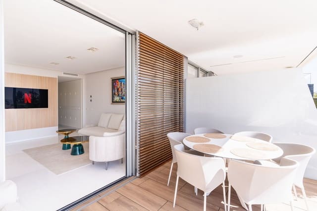 2 sovrum Lägenhet till salu i Estepona med pool garage - 1 095 000 € (Ref: 10073053)