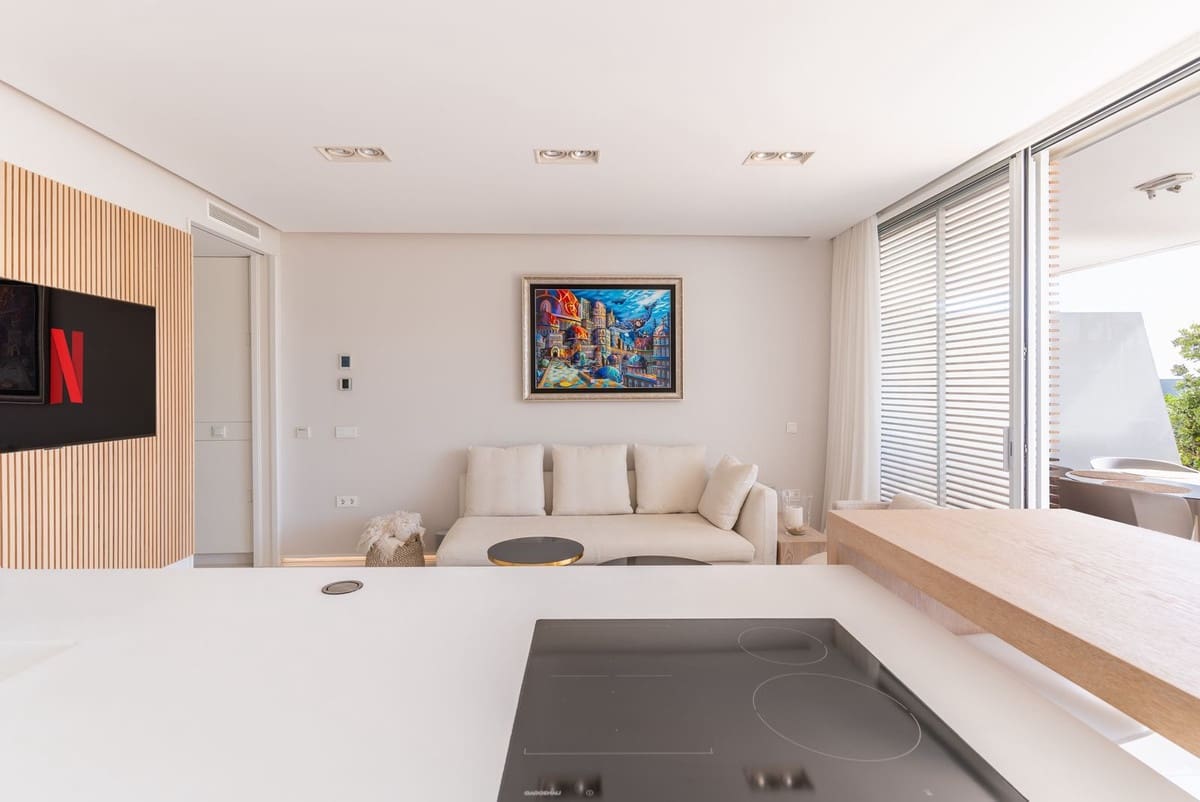 2 sovrum Lägenhet till salu i Estepona med pool garage - 1 095 000 € (Ref: 10073053)
