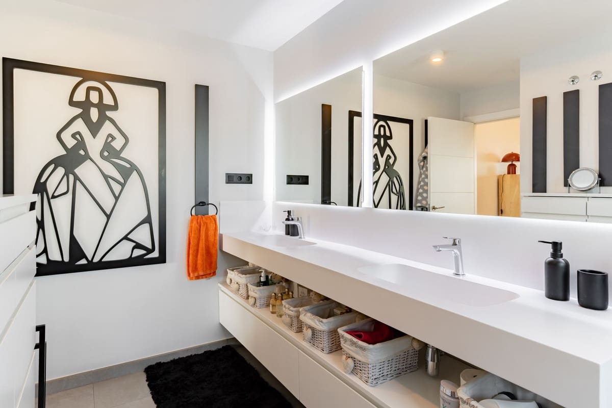 3 Zimmer Apartment zu verkaufen in Estepona mit Garage - 998.000 € (Ref: 10073054)