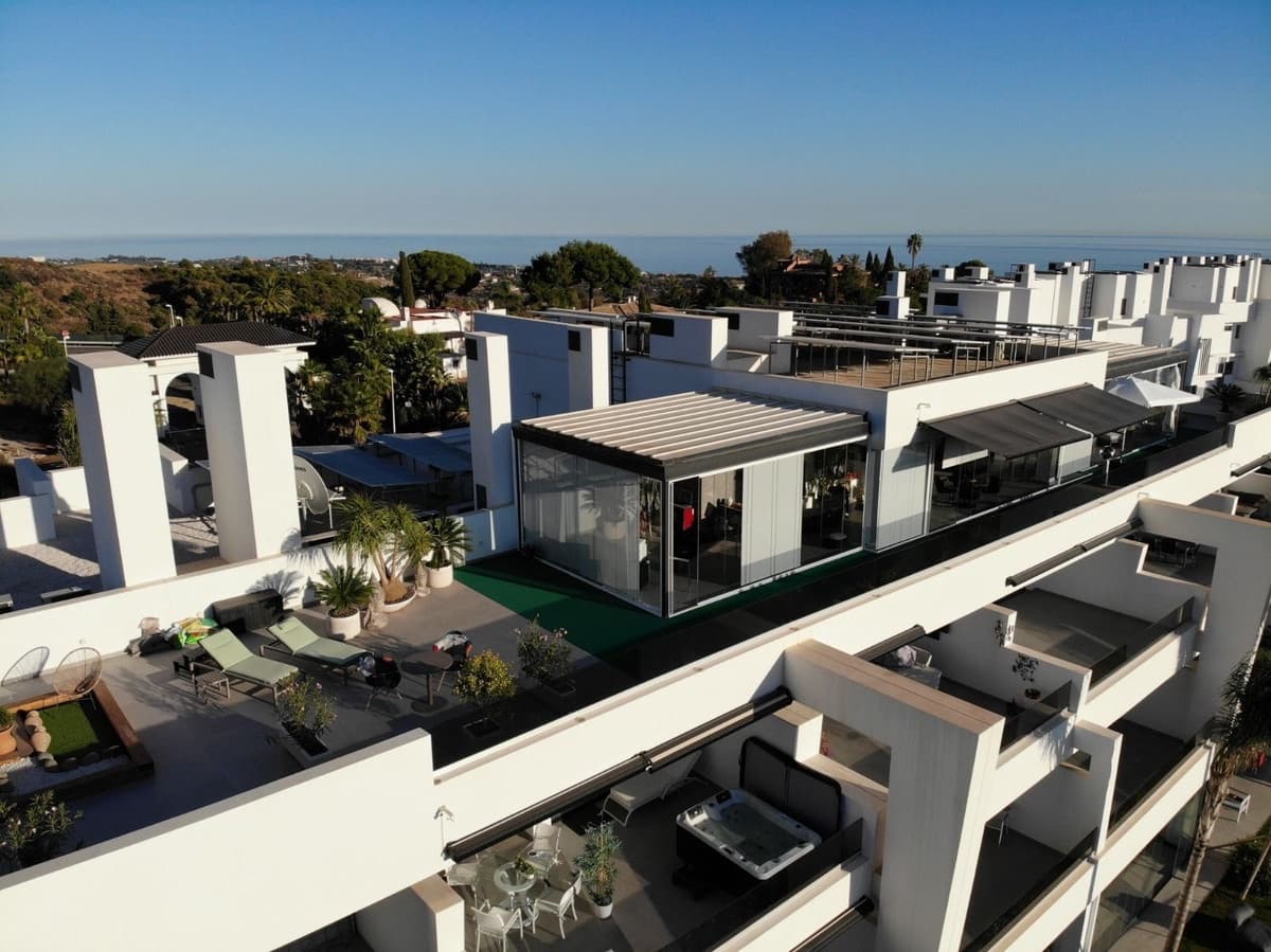 3 Zimmer Apartment zu verkaufen in Estepona mit Garage - 998.000 € (Ref: 10073054)