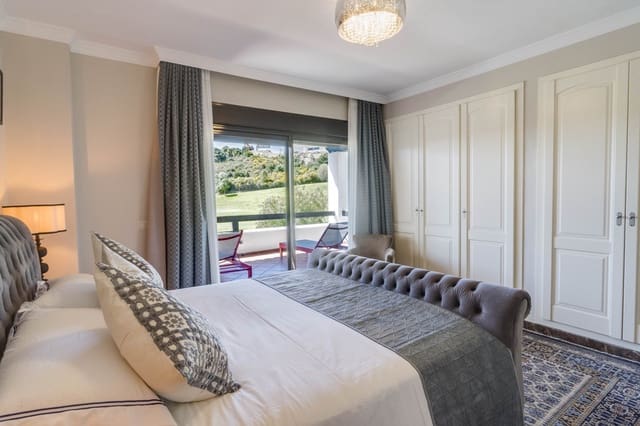 4 sypialnia Dom na sprzedaż w Estepona - 950 000 € (Ref: 10073055)