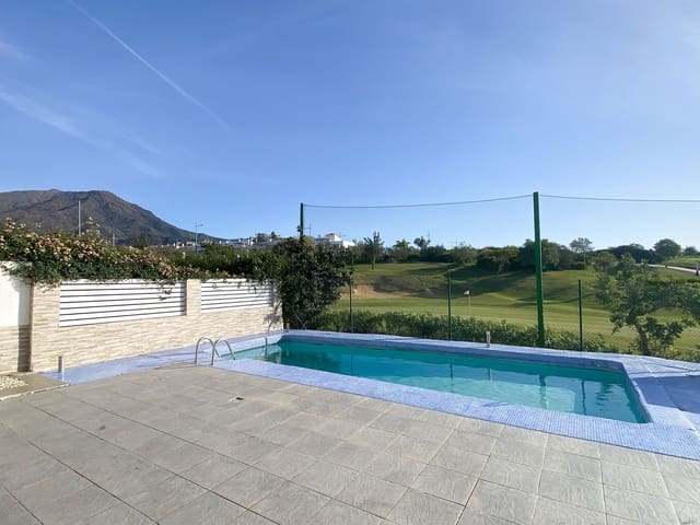 5 sypialnia Dom na sprzedaż w Estepona z basenem - 950 000 € (Ref: 10073056)