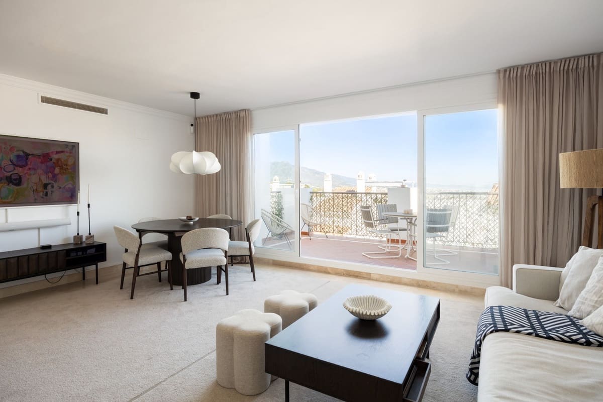 3 sovrum Lägenhet till salu i El Paraiso - 750 000 € (Ref: 10073243)
