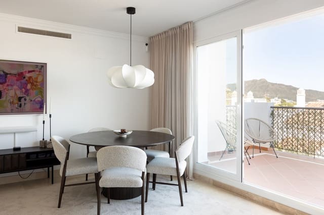 3 sovrum Lägenhet till salu i El Paraiso, Estepona - 750 000 € (Ref: 10073243)