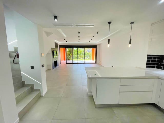 3 Zimmer Haus zu verkaufen in El Paraíso, Benahavís mit Pool Garage - 600.000 € (Ref: 10073244)