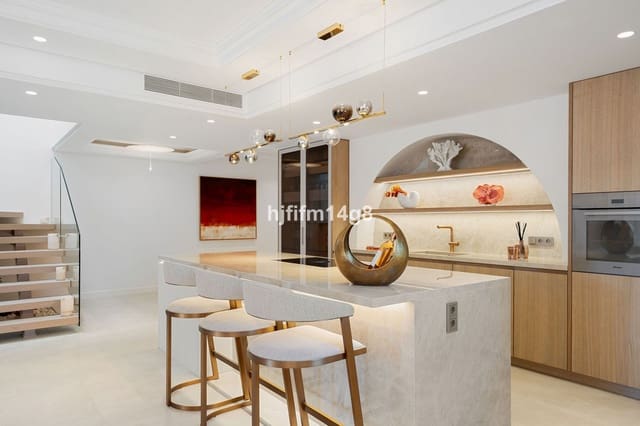 3 Zimmer Apartment zu verkaufen in Guadalmansa, Estepona mit Pool Garage - 3.350.000 € (Ref: 10074655)