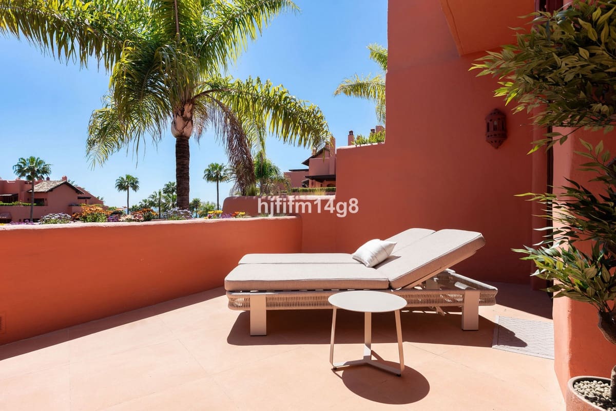 3 Zimmer Apartment zu verkaufen in Guadalmansa mit Pool Garage - 3.350.000 € (Ref: 10074655)