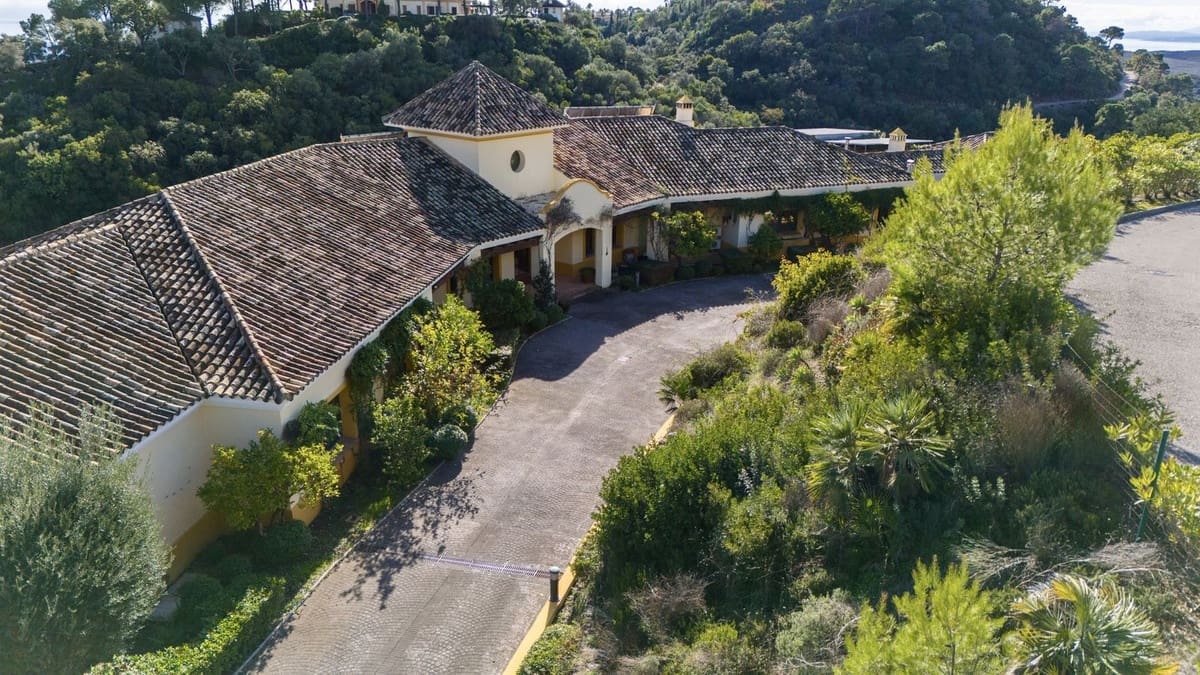 6 soverom Villa til salgs i La Zagaleta med svømmebasseng garasje - € 7 000 000 (Ref: 10079015)