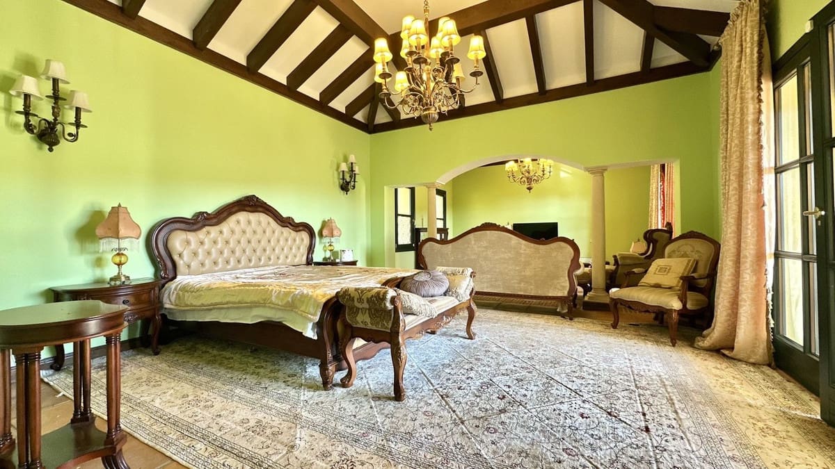 6 soverom Villa til salgs i La Zagaleta med svømmebasseng garasje - € 7 000 000 (Ref: 10079015)