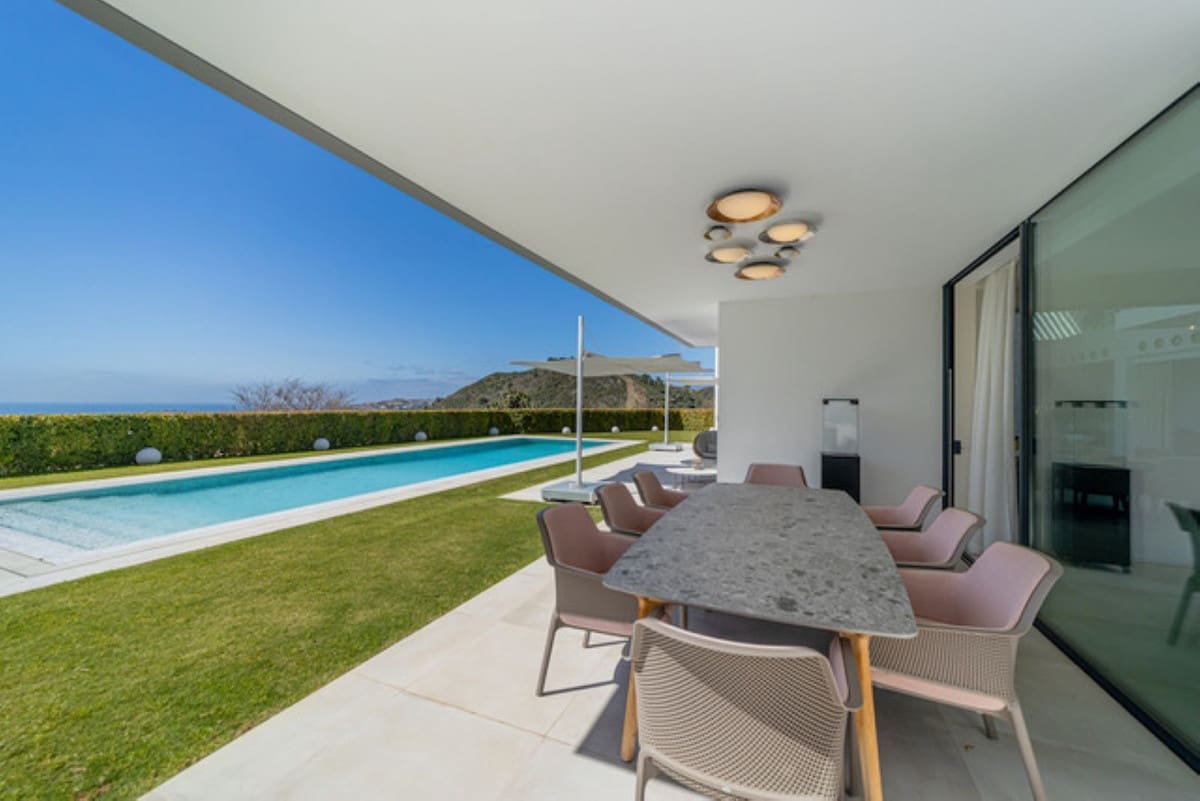 5 bedroom Villa for sale in Los Arqueros with pool garage - € 5,800,000 (Ref: 10079016)