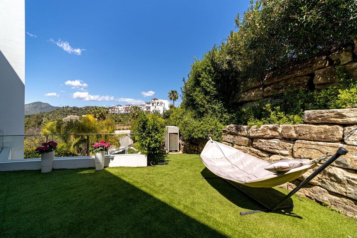 5 bedroom Villa for sale in Los Arqueros with pool garage - € 5,800,000 (Ref: 10079016)