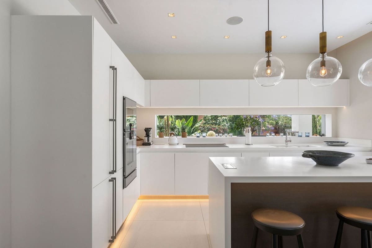 5 soverom Villa til salgs i Marbella med svømmebasseng garasje - € 5 650 000 (Ref: 10079017)