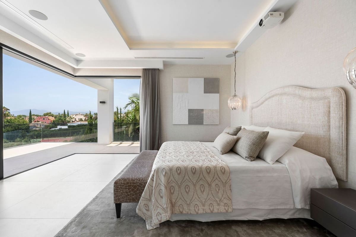 5 soverom Villa til salgs i Marbella med svømmebasseng garasje - € 5 650 000 (Ref: 10079017)