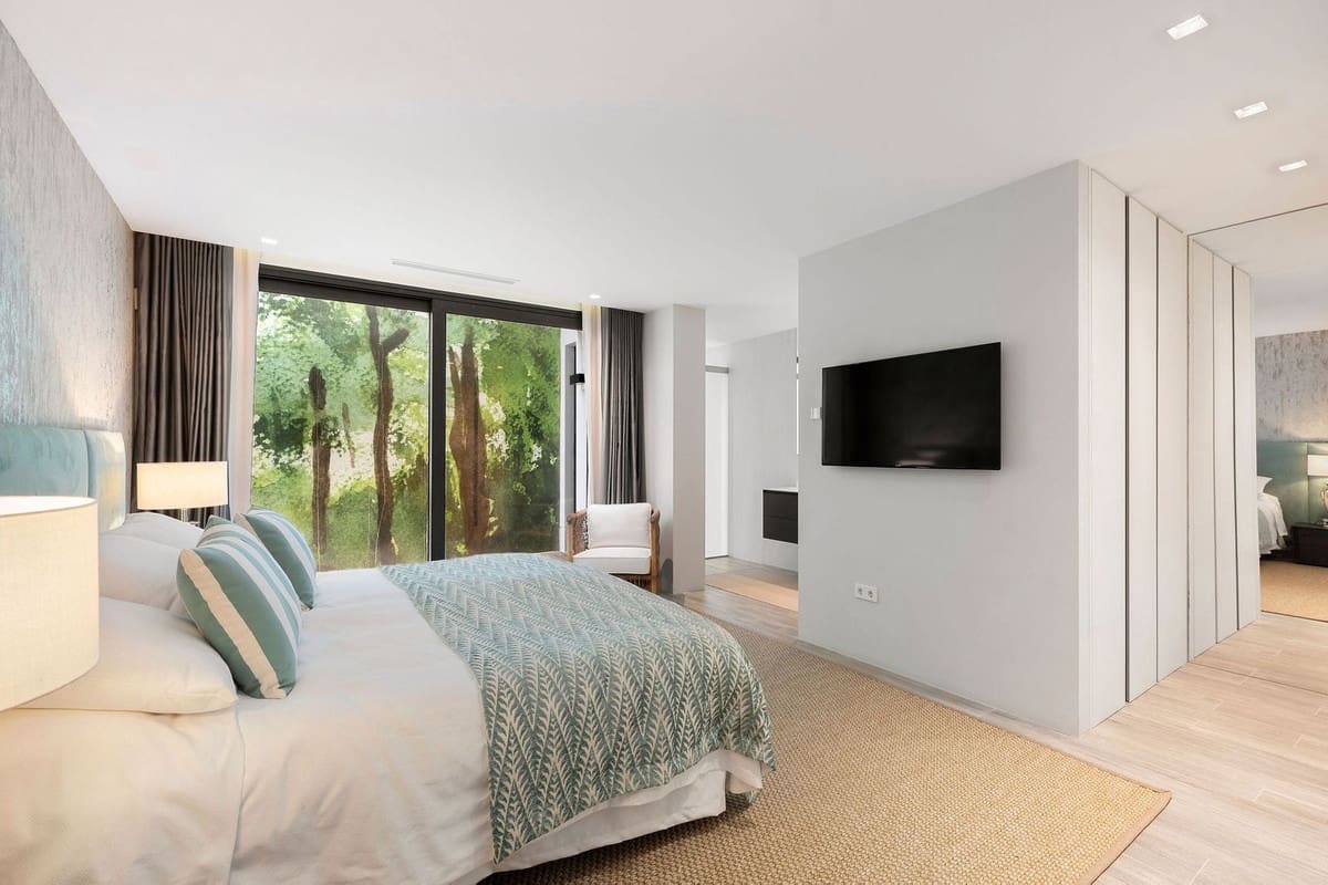 5 soverom Villa til salgs i Marbella med svømmebasseng garasje - € 5 650 000 (Ref: 10079017)
