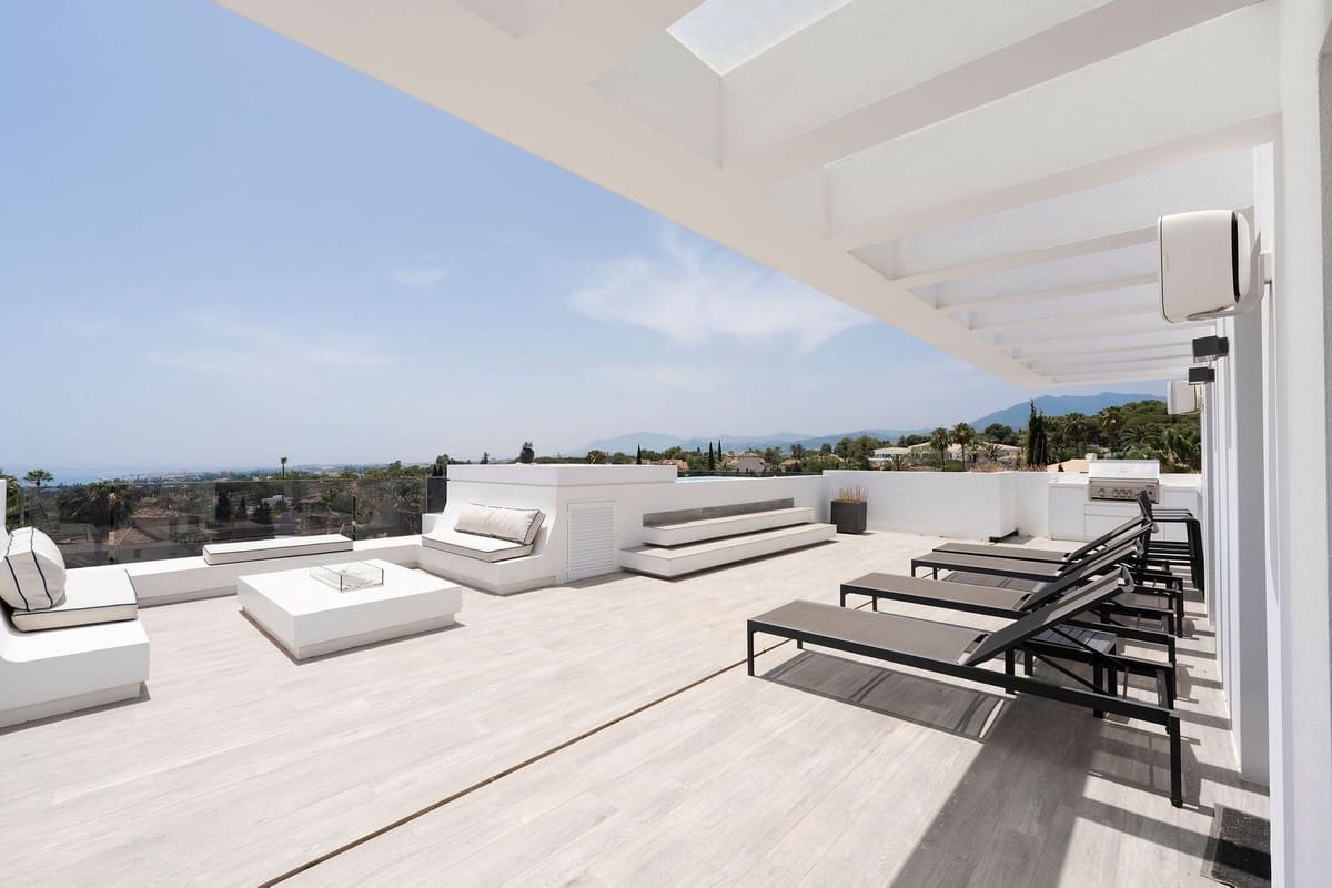 5 soverom Villa til salgs i Marbella med svømmebasseng garasje - € 5 650 000 (Ref: 10079017)