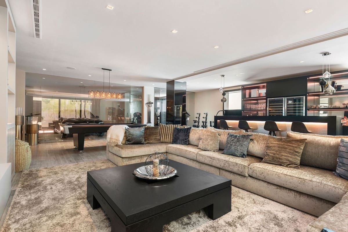 5 soverom Villa til salgs i Marbella med svømmebasseng garasje - € 5 650 000 (Ref: 10079017)