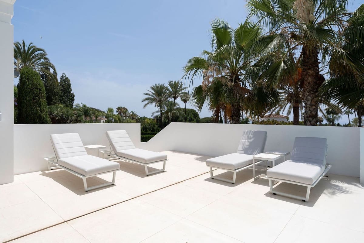 5 soverom Villa til salgs i Marbella med svømmebasseng garasje - € 5 650 000 (Ref: 10079017)