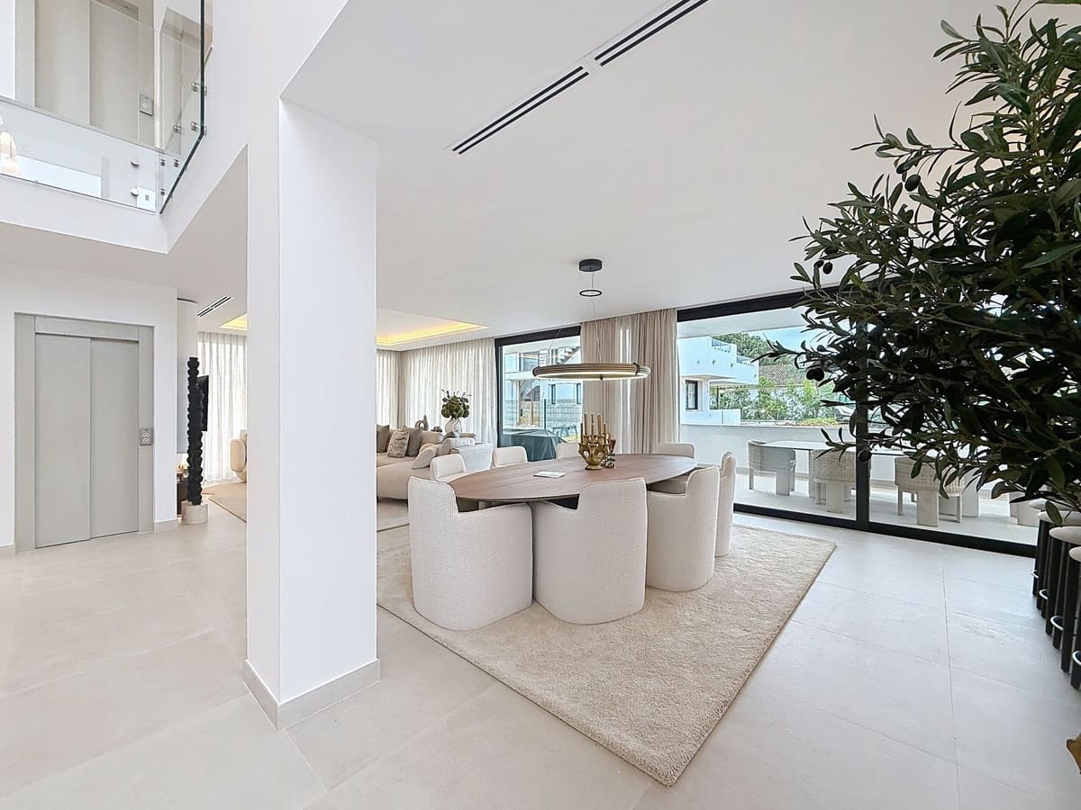 5 sovrum Villa till salu i Marbella med pool garage - 4 600 000 € (Ref: 10079019)