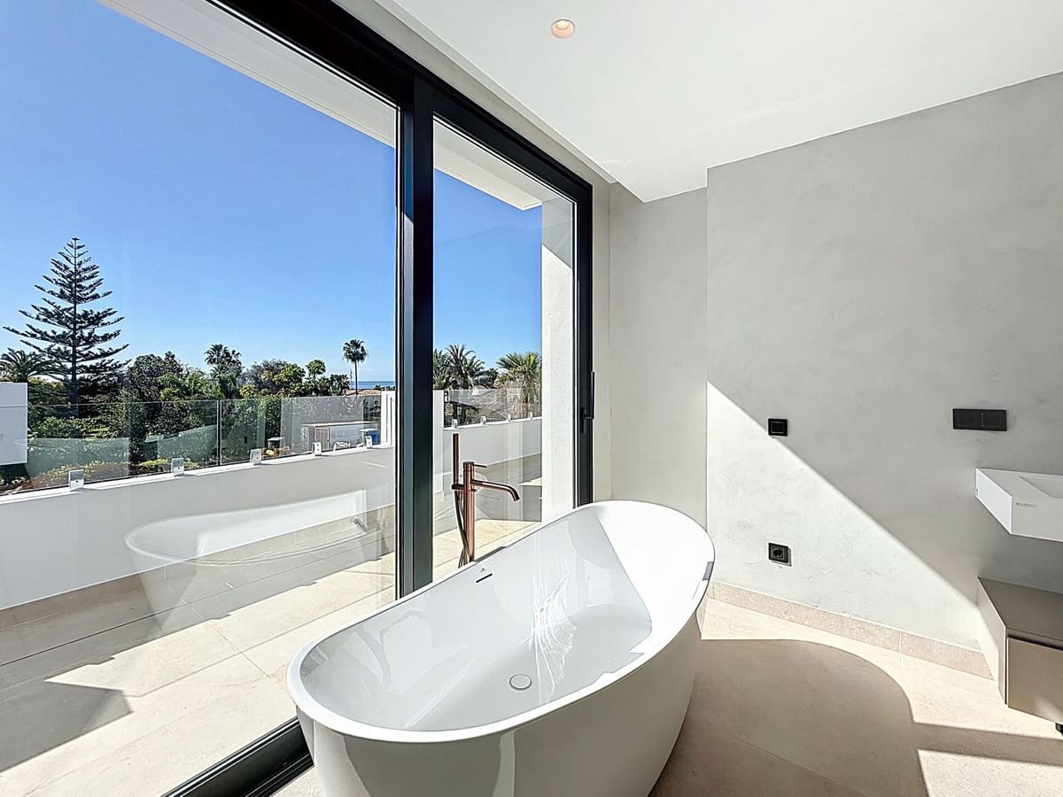 5 sovrum Villa till salu i Marbella med pool garage - 4 600 000 € (Ref: 10079019)