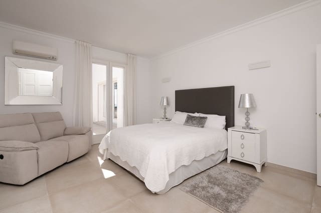 Chalet de 9 habitaciones en Hacienda Las Chapas, Marbella en venta con piscina garaje - 4.495.000 € (Ref: 10079020)