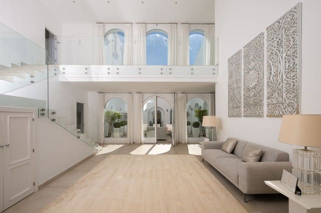 Chalet de 9 habitaciones en Hacienda Las Chapas, Marbella en venta con piscina garaje - 4.495.000 € (Ref: 10079020)