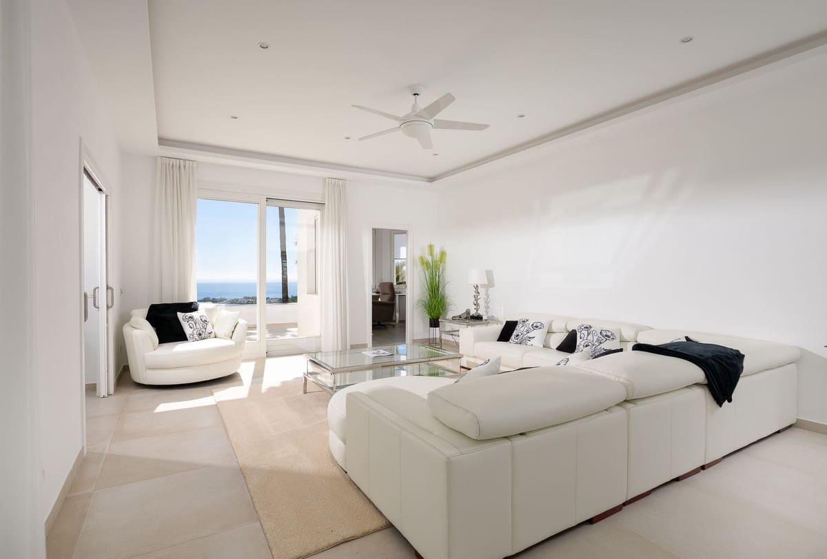 Chalet de 9 habitaciones en Marbella en venta con piscina garaje - 4.495.000 € (Ref: 10079020)