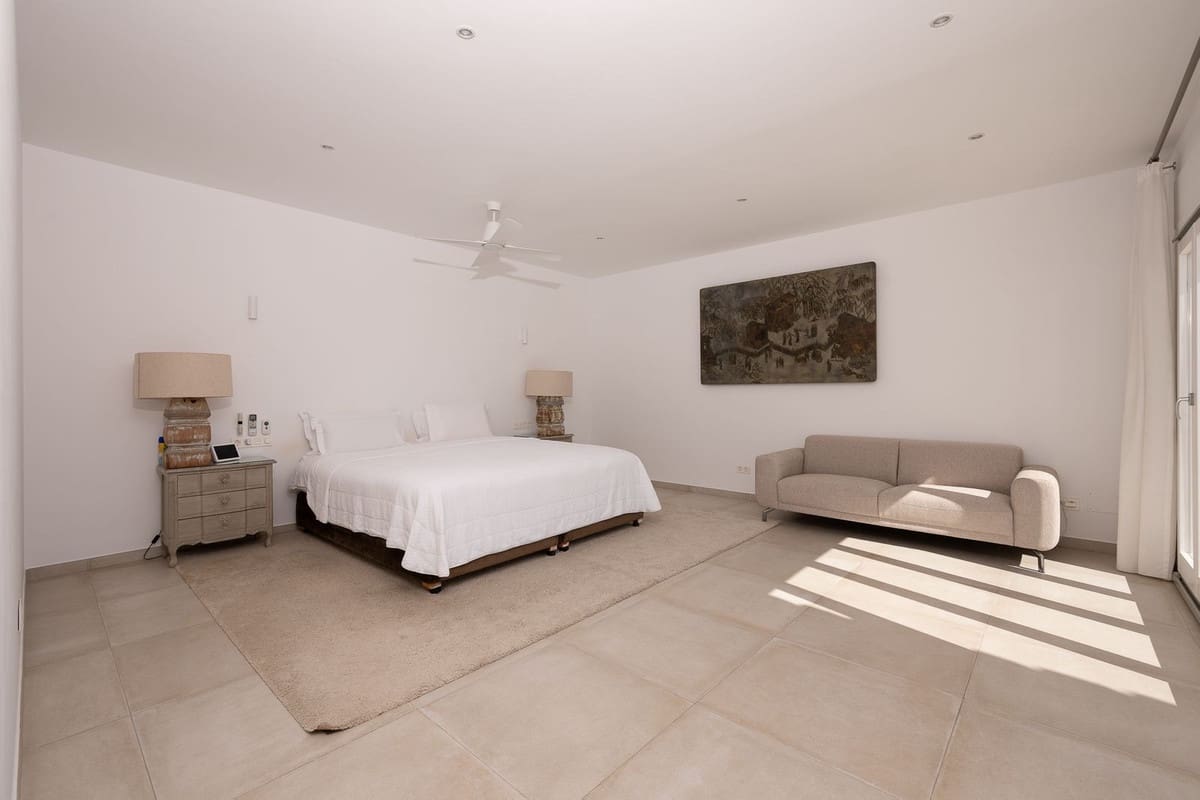 Chalet de 9 habitaciones en Marbella en venta con piscina garaje - 4.495.000 € (Ref: 10079020)