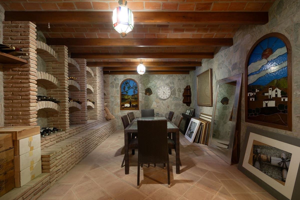 Chalet de 9 habitaciones en Marbella en venta con piscina garaje - 4.495.000 € (Ref: 10079020)