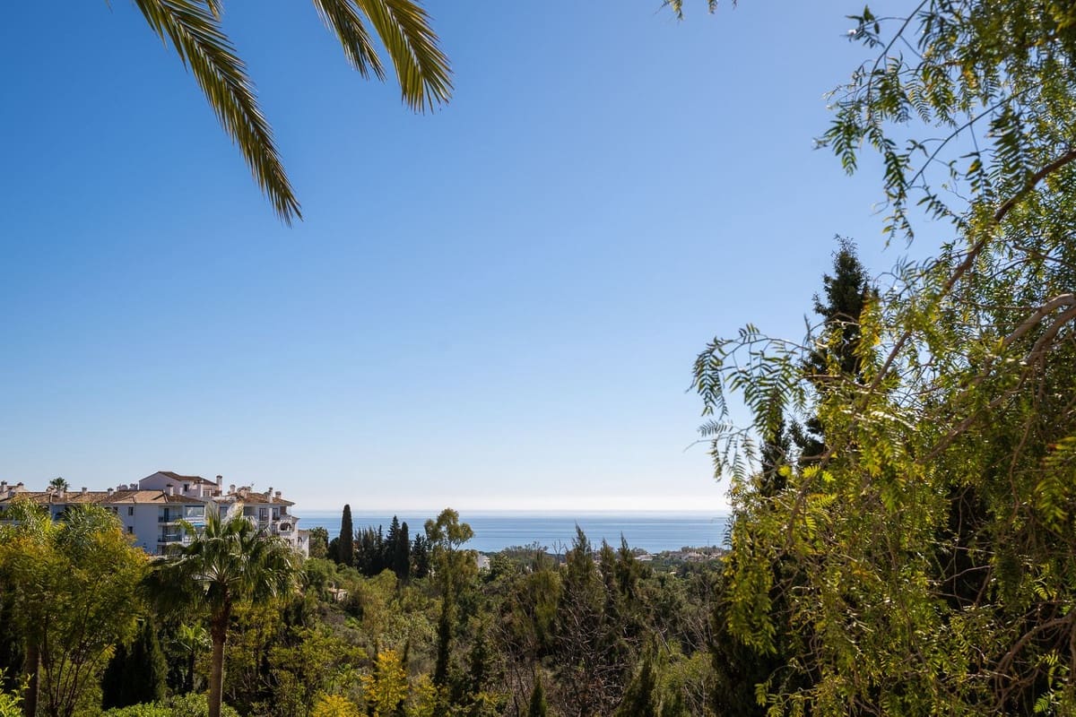 Chalet de 9 habitaciones en Marbella en venta con piscina garaje - 4.495.000 € (Ref: 10079020)