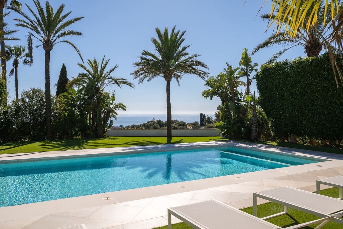 Chalet de 9 habitaciones en Marbella en venta con piscina garaje - 4.495.000 € (Ref: 10079020)