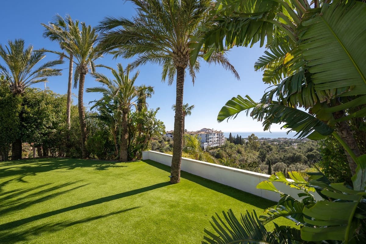 Chalet de 9 habitaciones en Marbella en venta con piscina garaje - 4.495.000 € (Ref: 10079020)