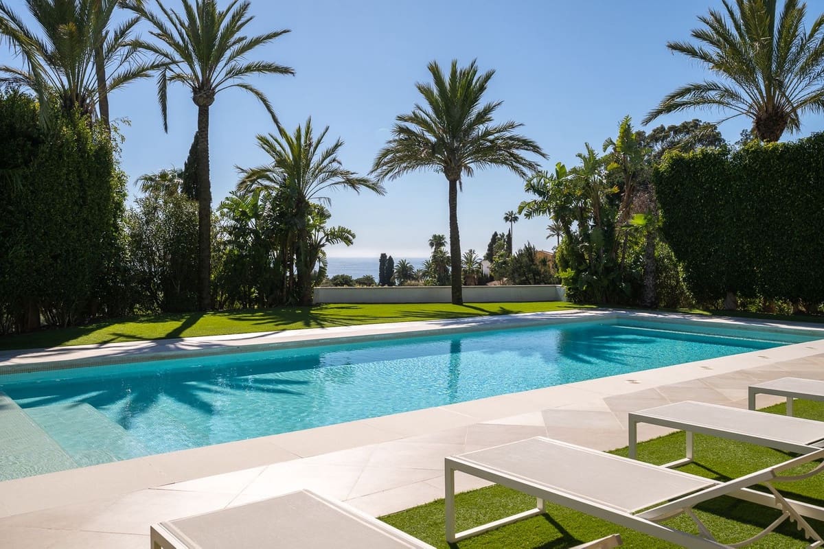 Chalet de 9 habitaciones en Marbella en venta con piscina garaje - 4.495.000 € (Ref: 10079020)